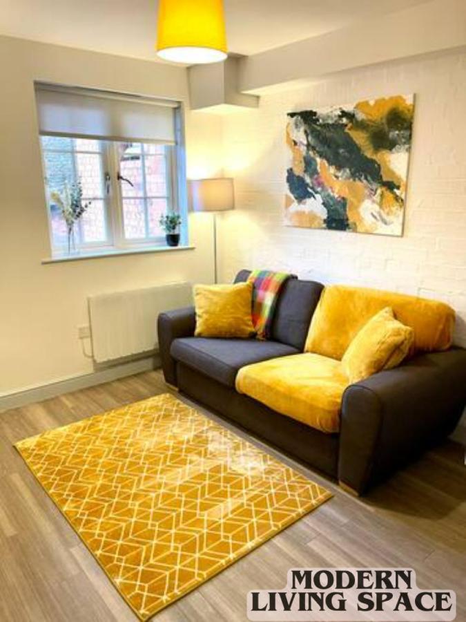 Bright & Cosy One Bedroom Apartment - 2 Beds - Perfect Base In Bishop'S Stortford Exterior photo